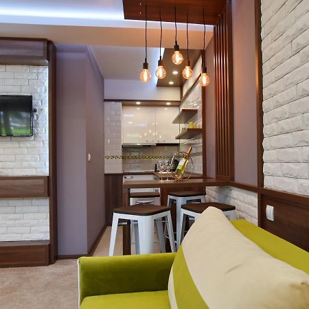 Green Life Boutique Apartments Бансько Екстер'єр фото
